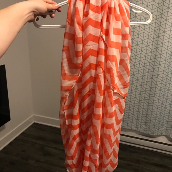 Foulards - Picture 7 of 8